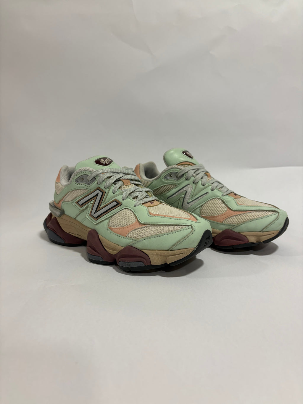 New Balance 9060