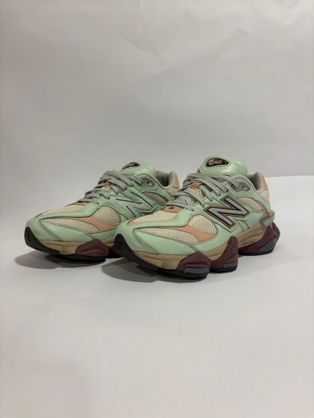 New Balance 9060