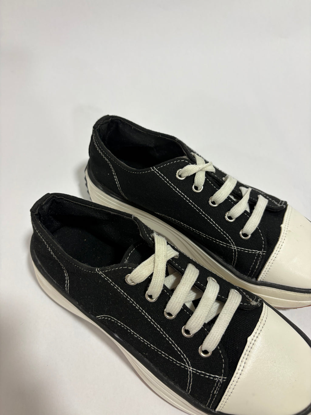 Zapatillas Modernas